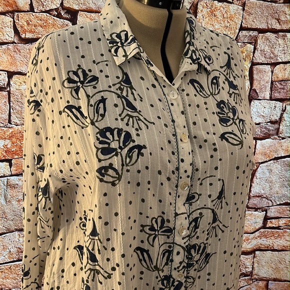 Marketplace Handiwork of India floral block print cotton button down tunic 1X-2X - Picture 3 of 7